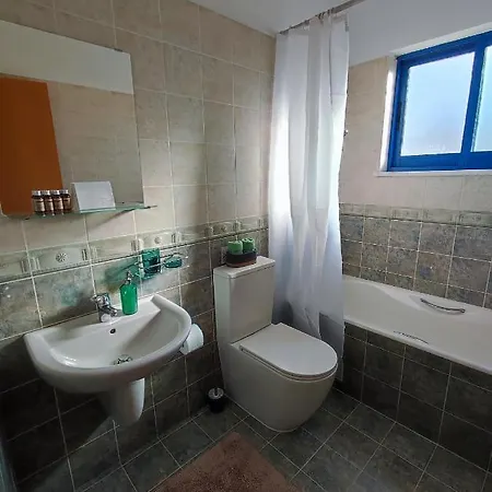 Marina Gardens Apartment