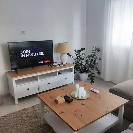 Marina Gardens Apartment